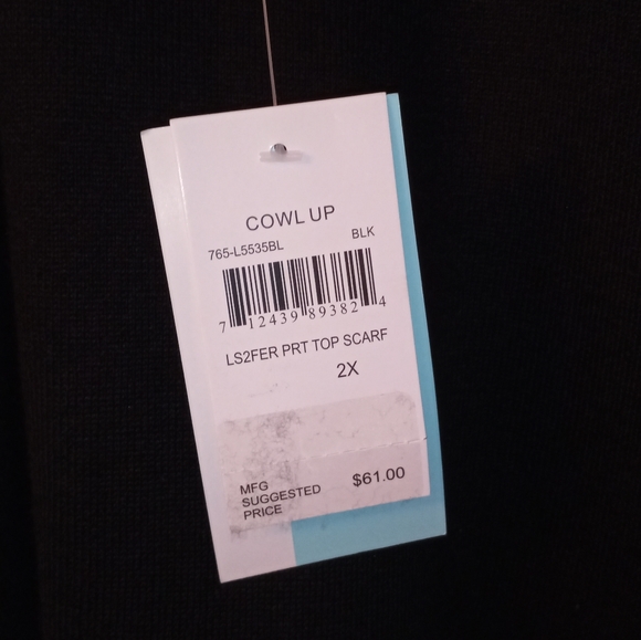 NWT C.D. daniels black sweater with matching scarf - Picture 4 of 9